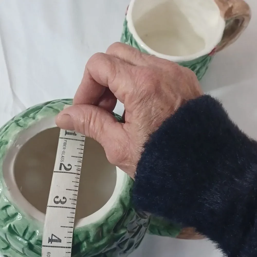 Nantucket Vintage Rare 5 Piece Holly Ceramic Tea Set